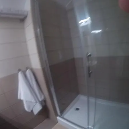 Varlak Vendeghaz 2 公寓 *