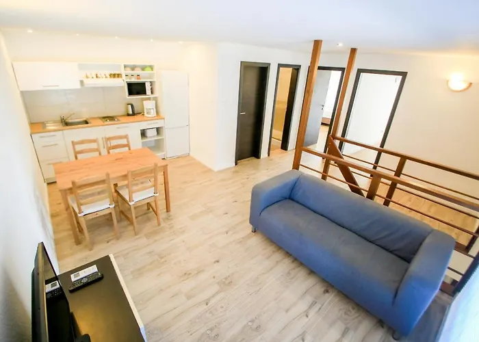 Varlak Vendeghaz 2 Apartmán